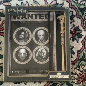 Harry Potter Wanted Notebook and Pen Set
